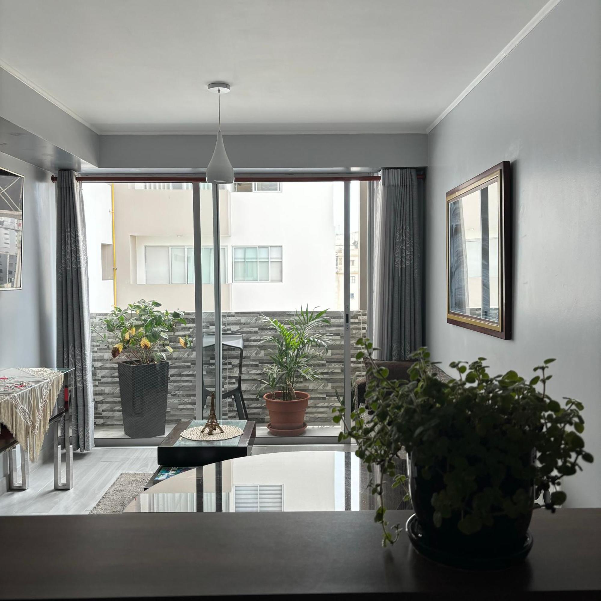 Departamento En Miraflores Con Surquillo Lima Dış mekan fotoğraf
